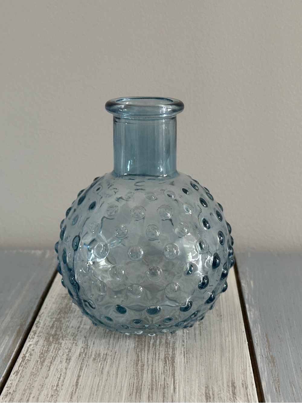 NWT Gorgeous Light Blue Bubble / Hobnail Small Glass Vase Bottle